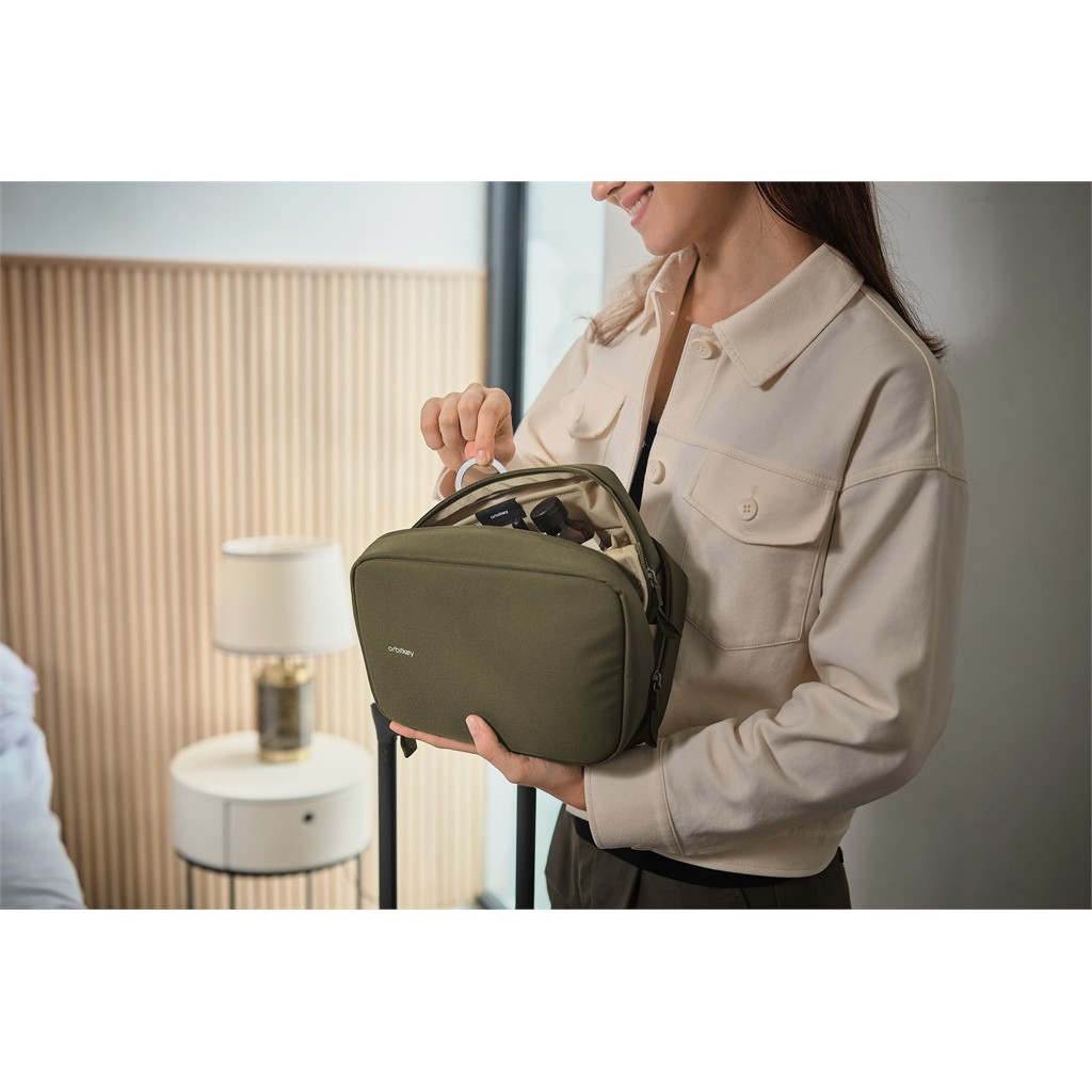 2-in-1 Toiletry Pouch