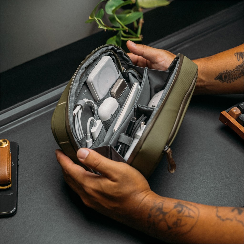 2-in-1 Tech Pouch